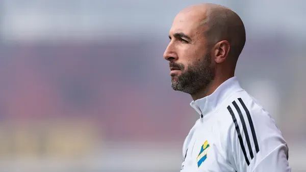 Martin Foyston lämnar Östers IF